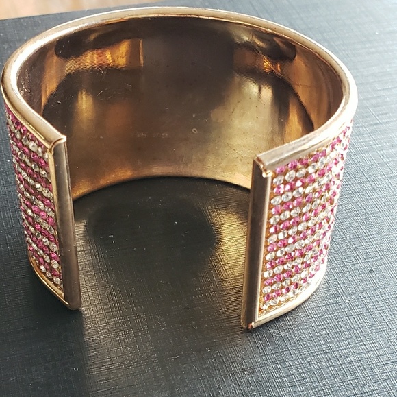 NWOT GENUINE PINK AND WHITE TOPAZ CUFF - Picture 6 of 8